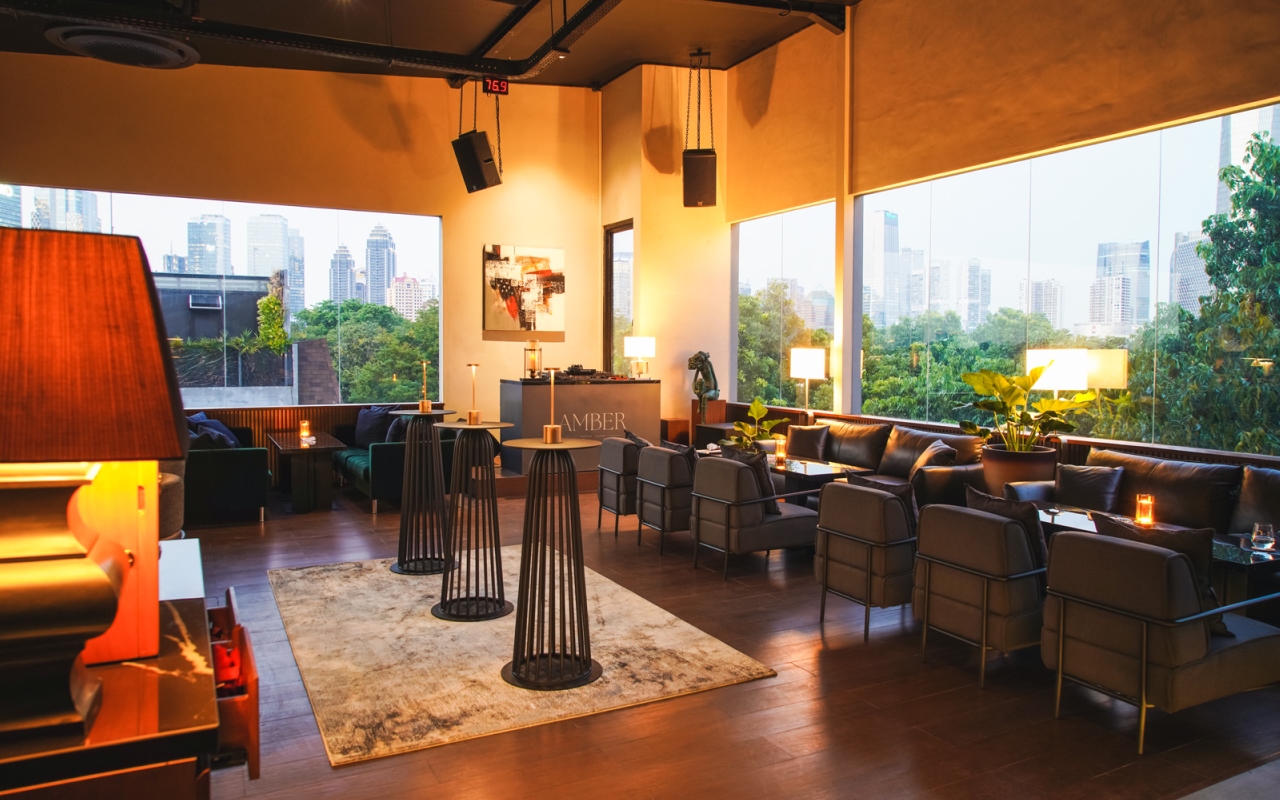 Amber Rooftop Lounge